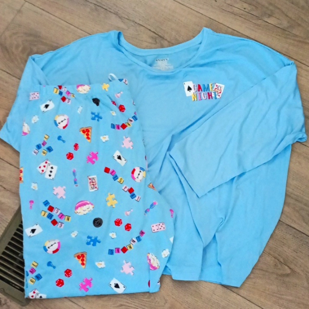 Women's Pajamas with Fun Print Game Night - Picture 1 of 10